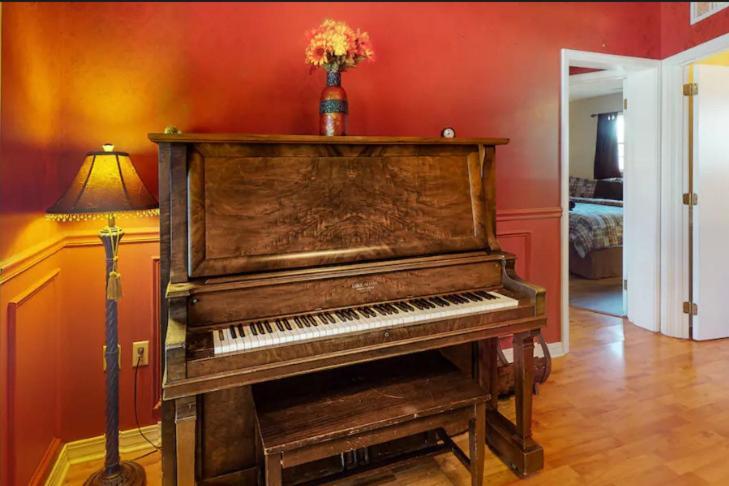 The Grand Suite - Tradewinds Eureka Springs Exterior foto